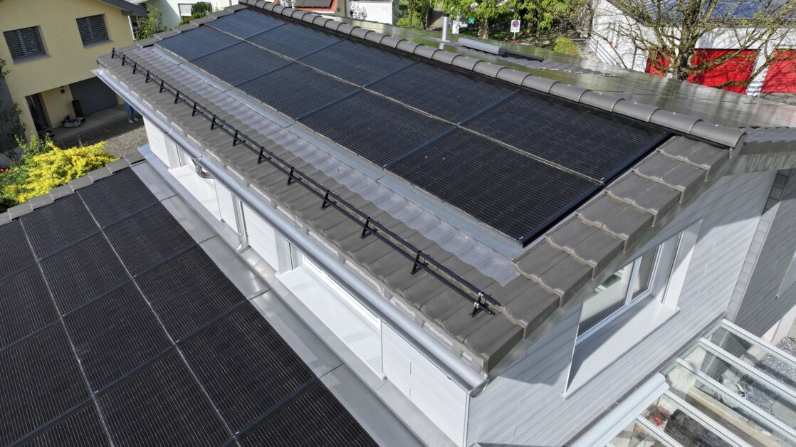 Referenzobjekt Photovoltaik, Wohnhaus in Niederuzwil Referenzobjekt Photovoltaik, Wohnhaus in Niederuzwil