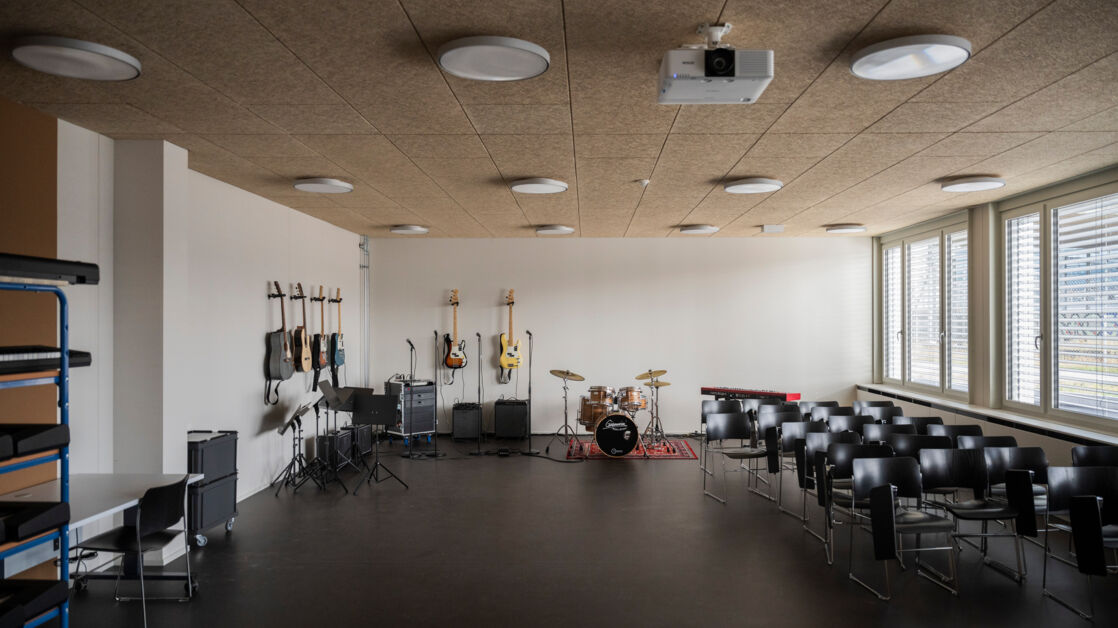 Schulhausprovisorium mit Sporthalle, Zürich Schulhausprovisorium mit Sporthalle, Zürich