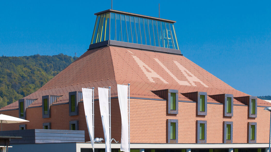 Casta, tile, casta, ZZ Wancor, roof Kantonsbibliothek in Liestal