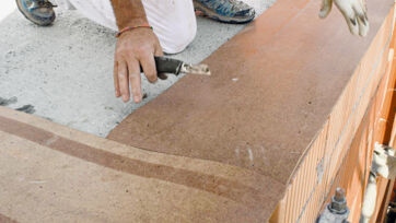 2. Trennschicht bzw. Lager ausrollen Verarbeitungsbeispiele Wand Ansetzschicht