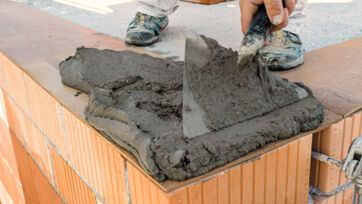 3. Ansetzmörtel zum Ausgleich auftragen Verarbeitungsbeispiele Wand Ansetzschicht