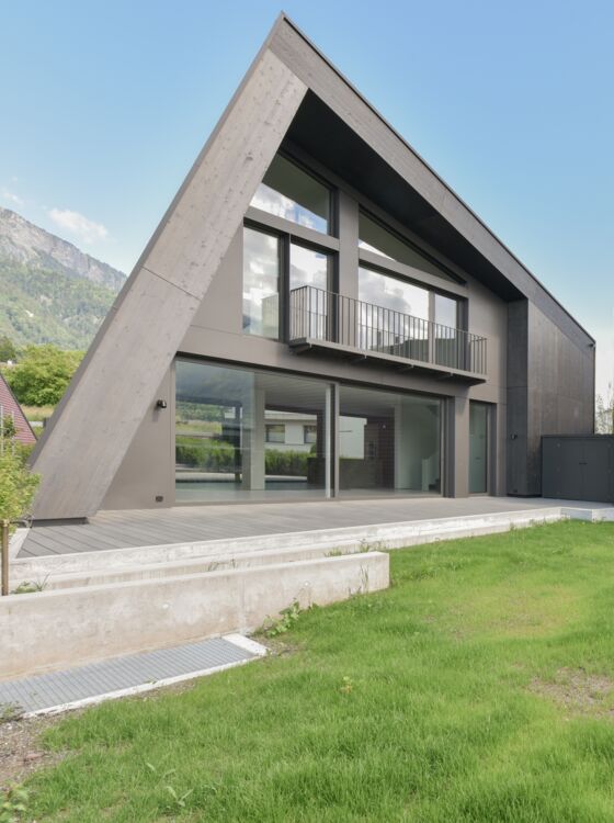 Unter der Linde Maienfeld 6.2